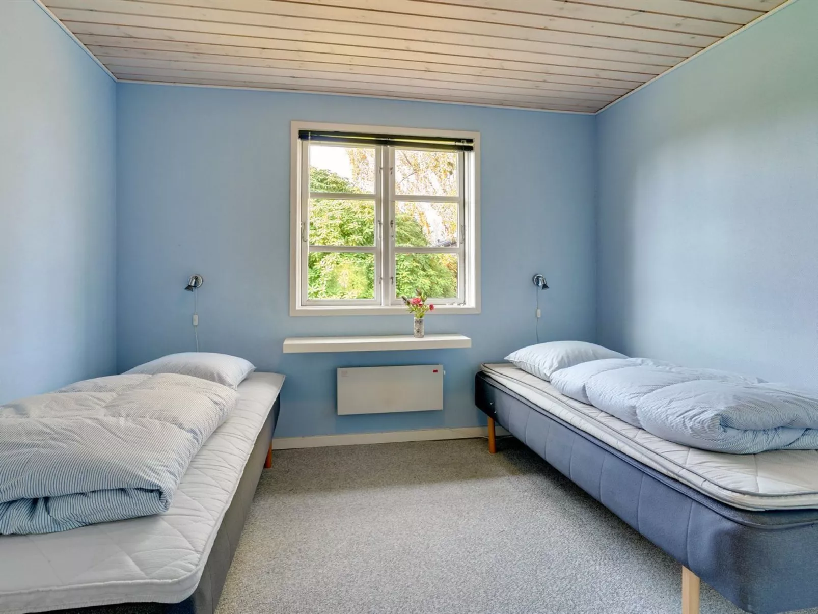 "Swaver" - 300m to the fjord-Inside