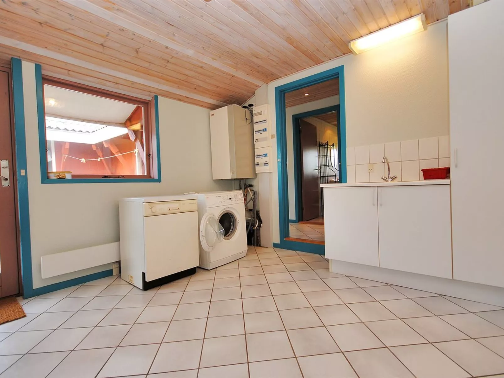 "Momme" - 500m from the sea-Dedans