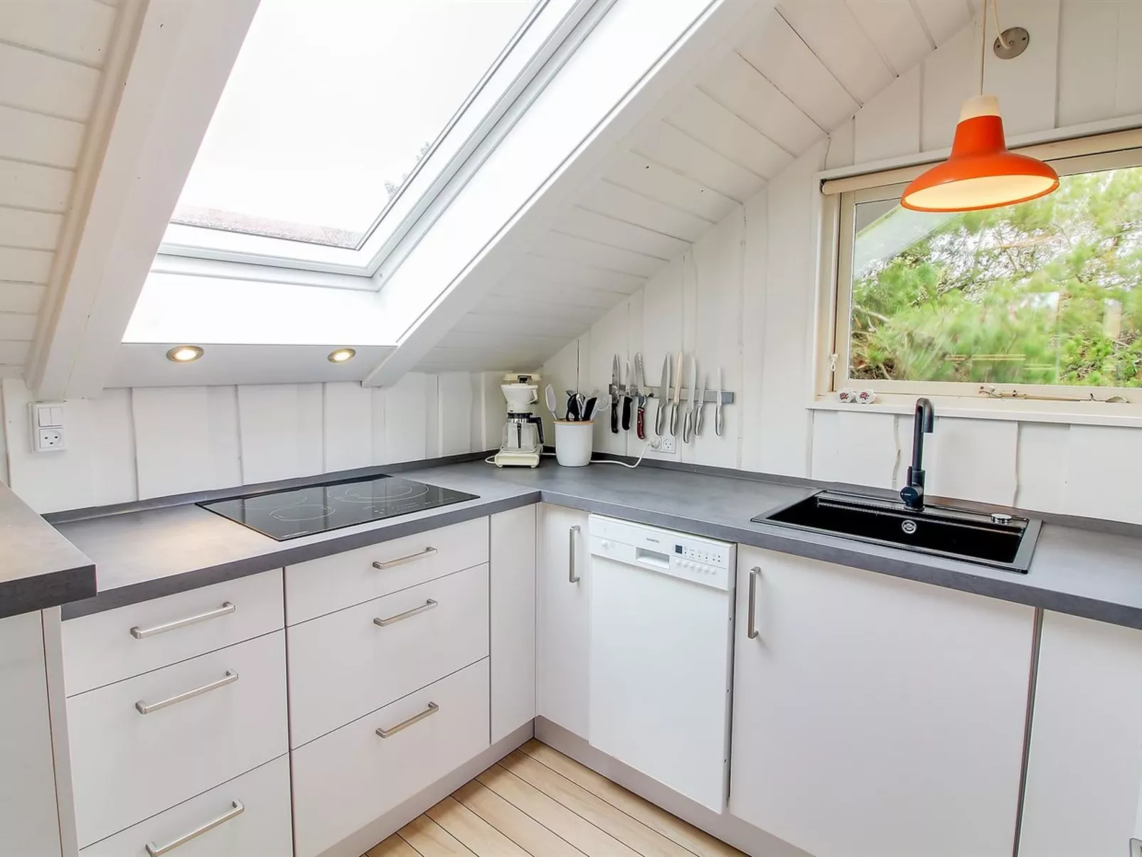 "Josie" - 200m from the sea-Drinnen