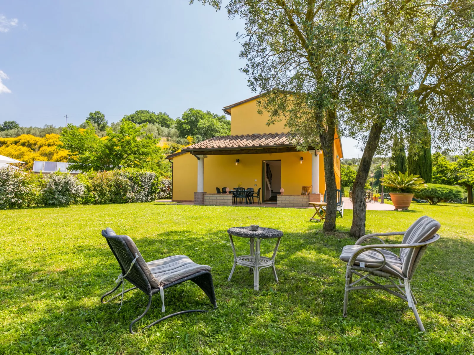 Il Casale-Outside