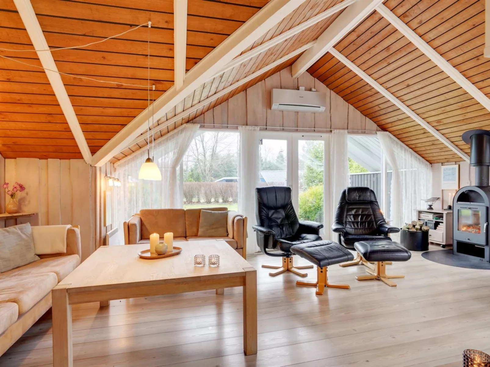 "Anninka" - 28km from the sea-Dedans