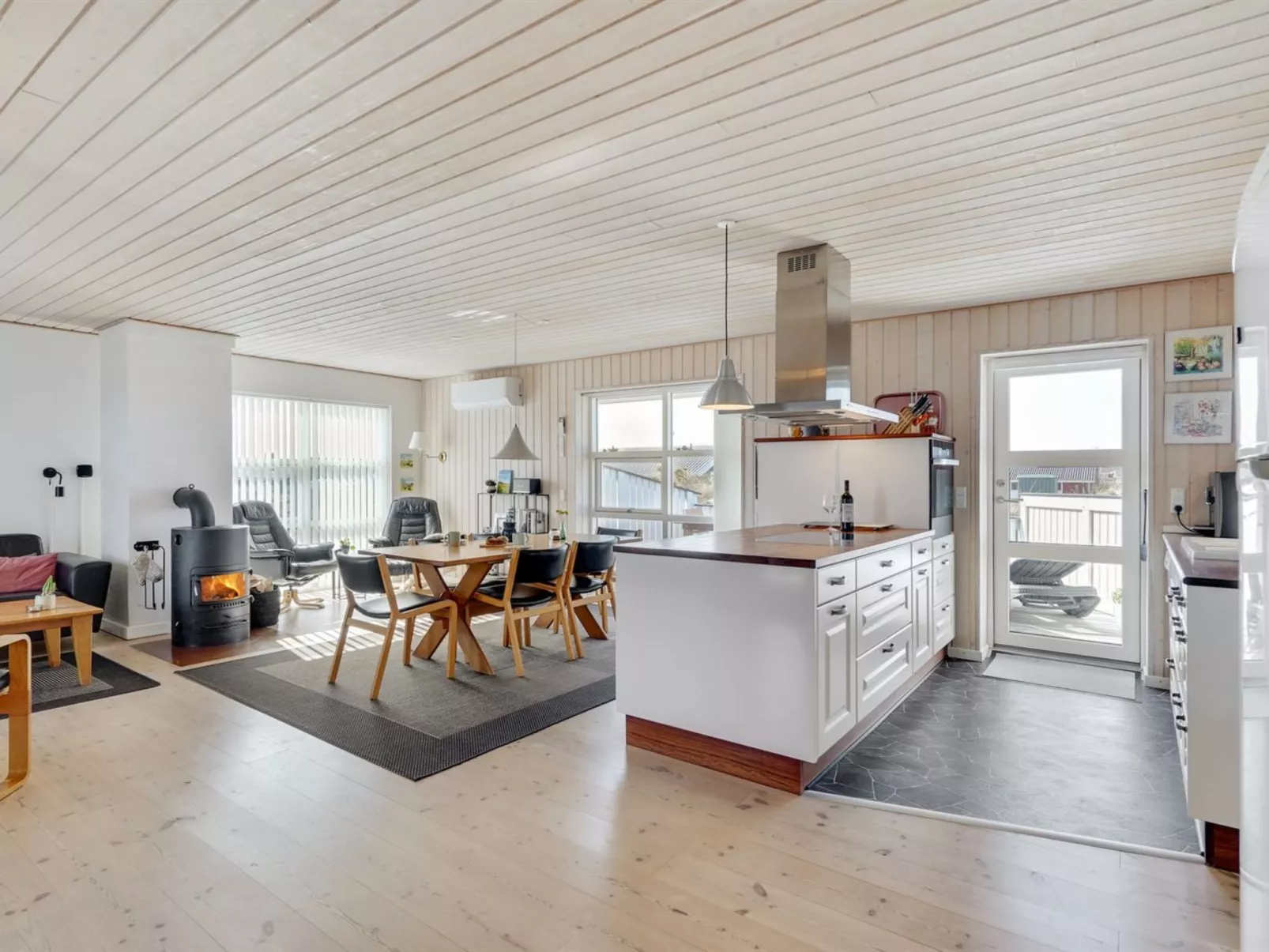 "Sotir" -  from the sea-Inside