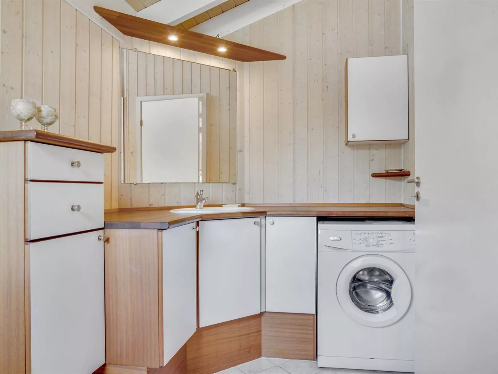 "Mine" - 300m from the sea-Dedans