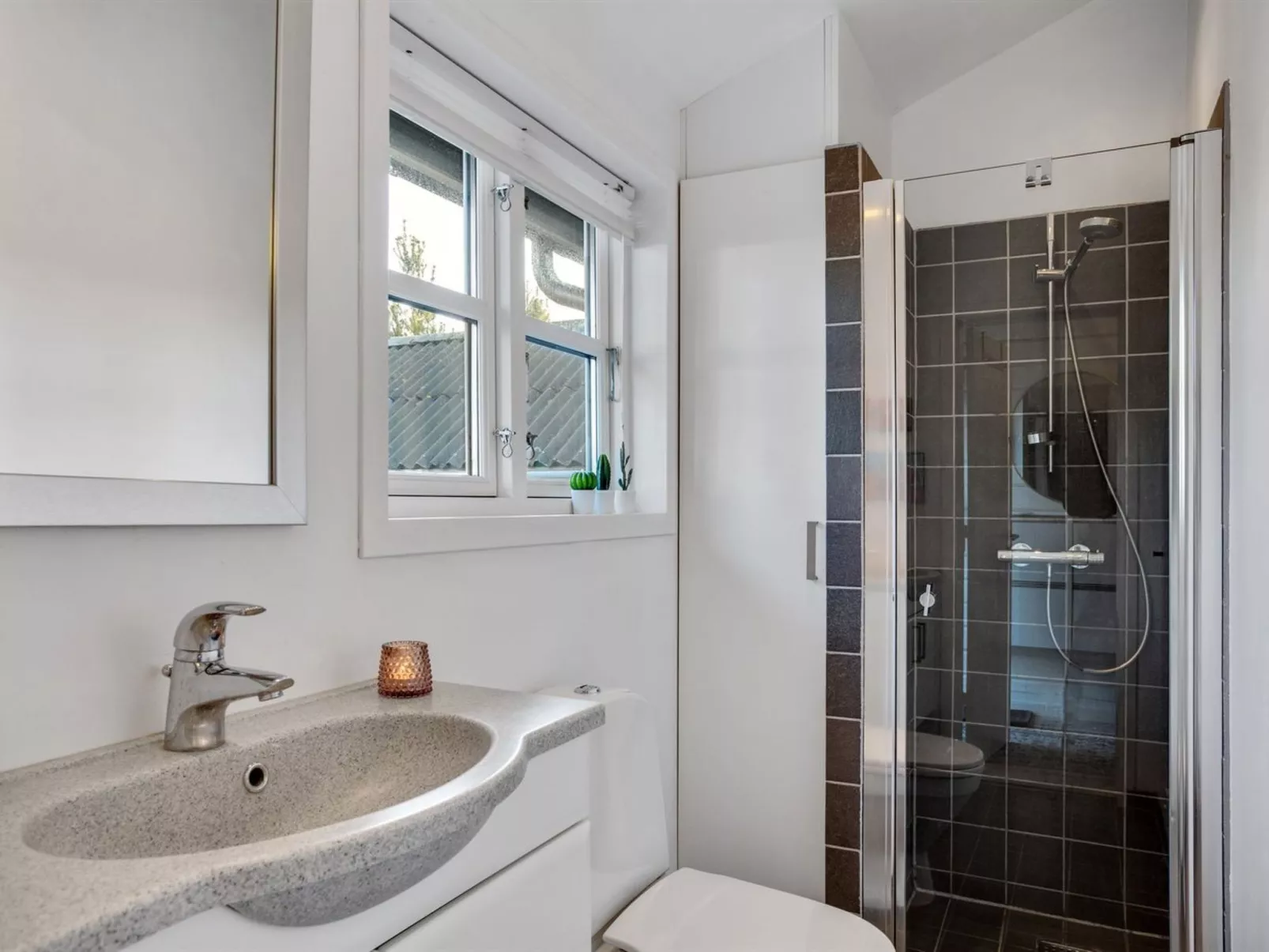 "Dorthea" - 200m from the sea-Inside