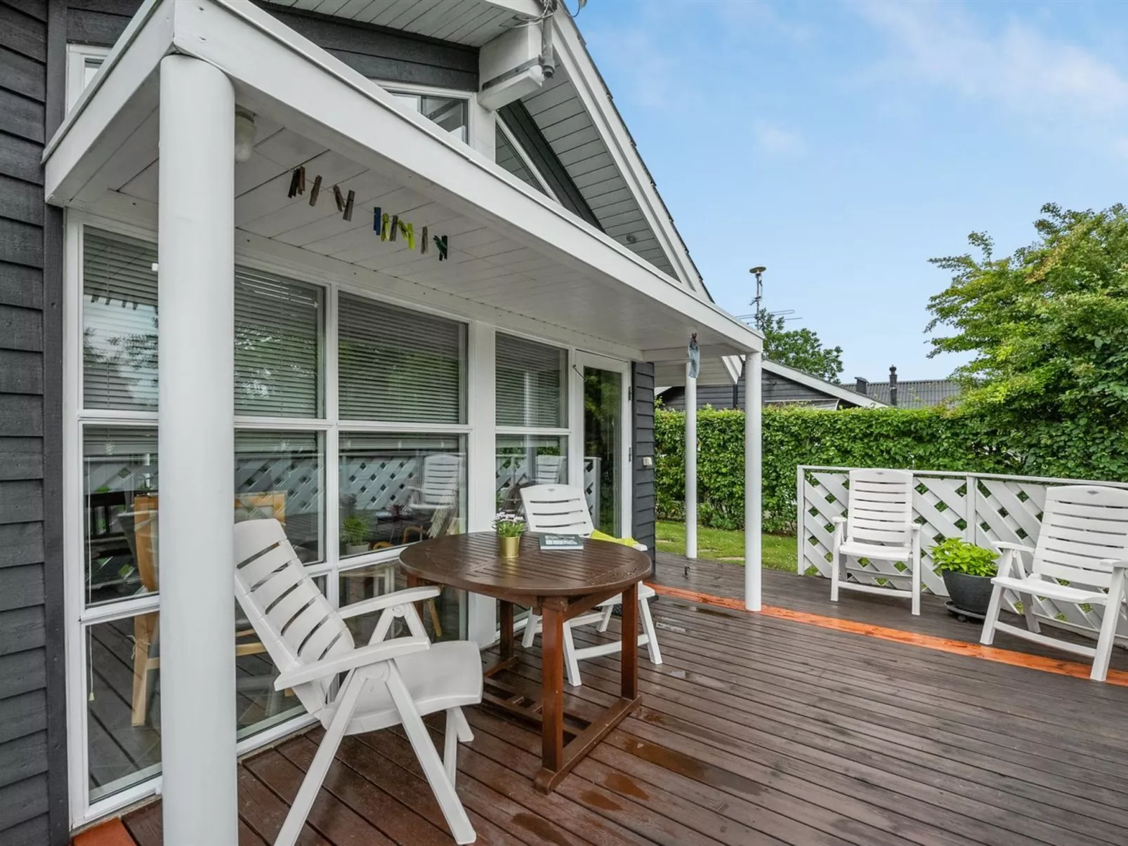 "Yara" - 1km to the fjord-Outside