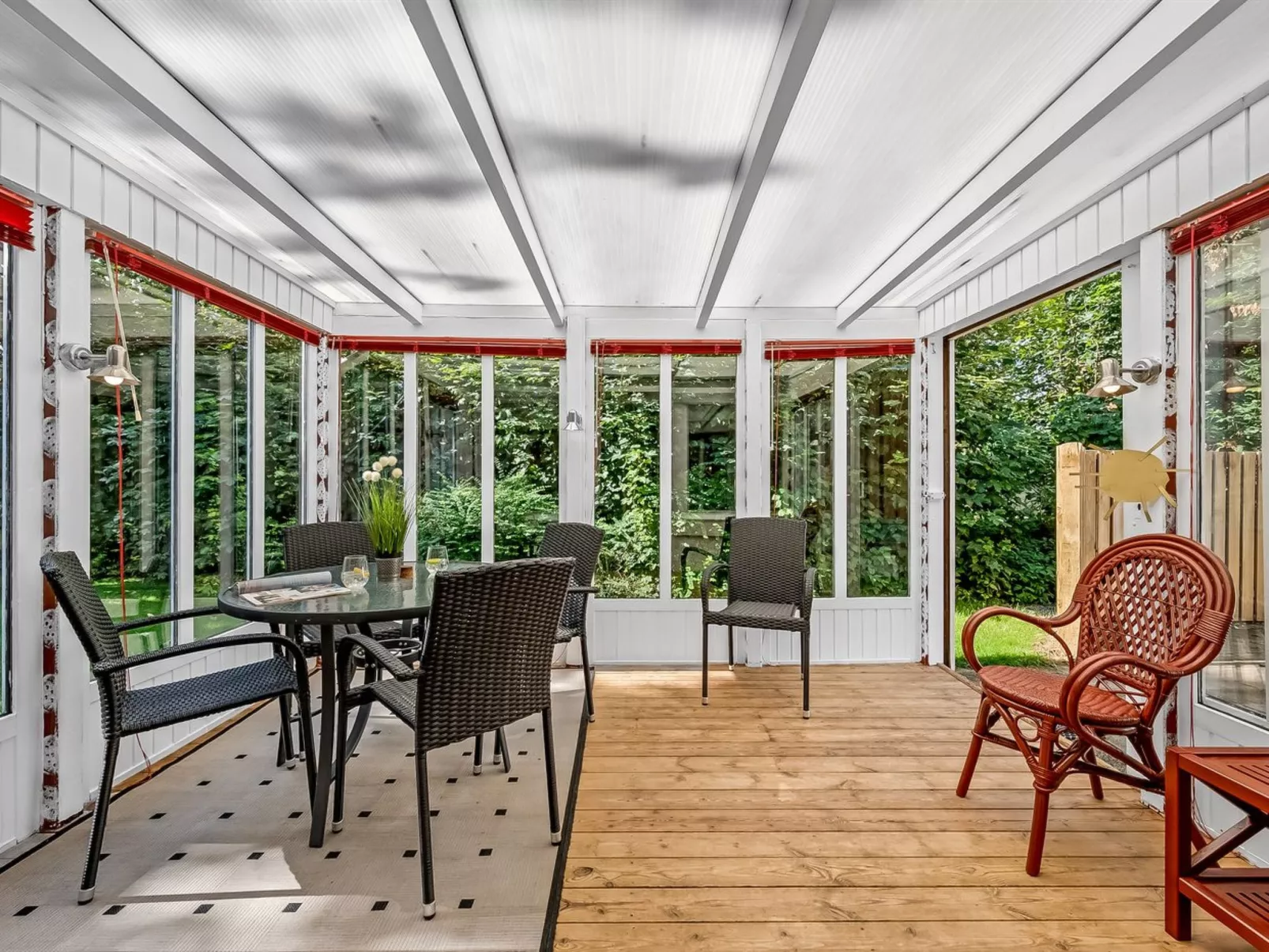 "Dorthe" - 300m to the fjord-Inside