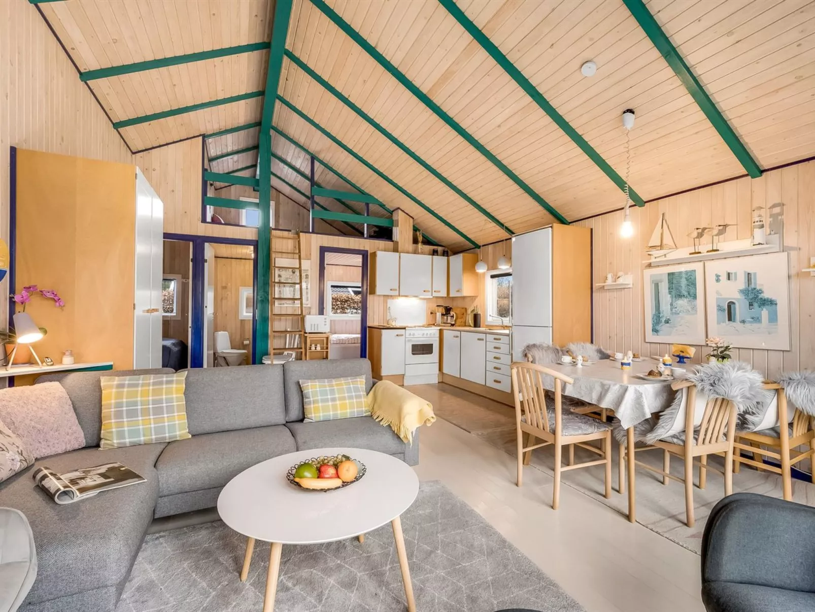 "Remo" - 990m to the fjord-Inside