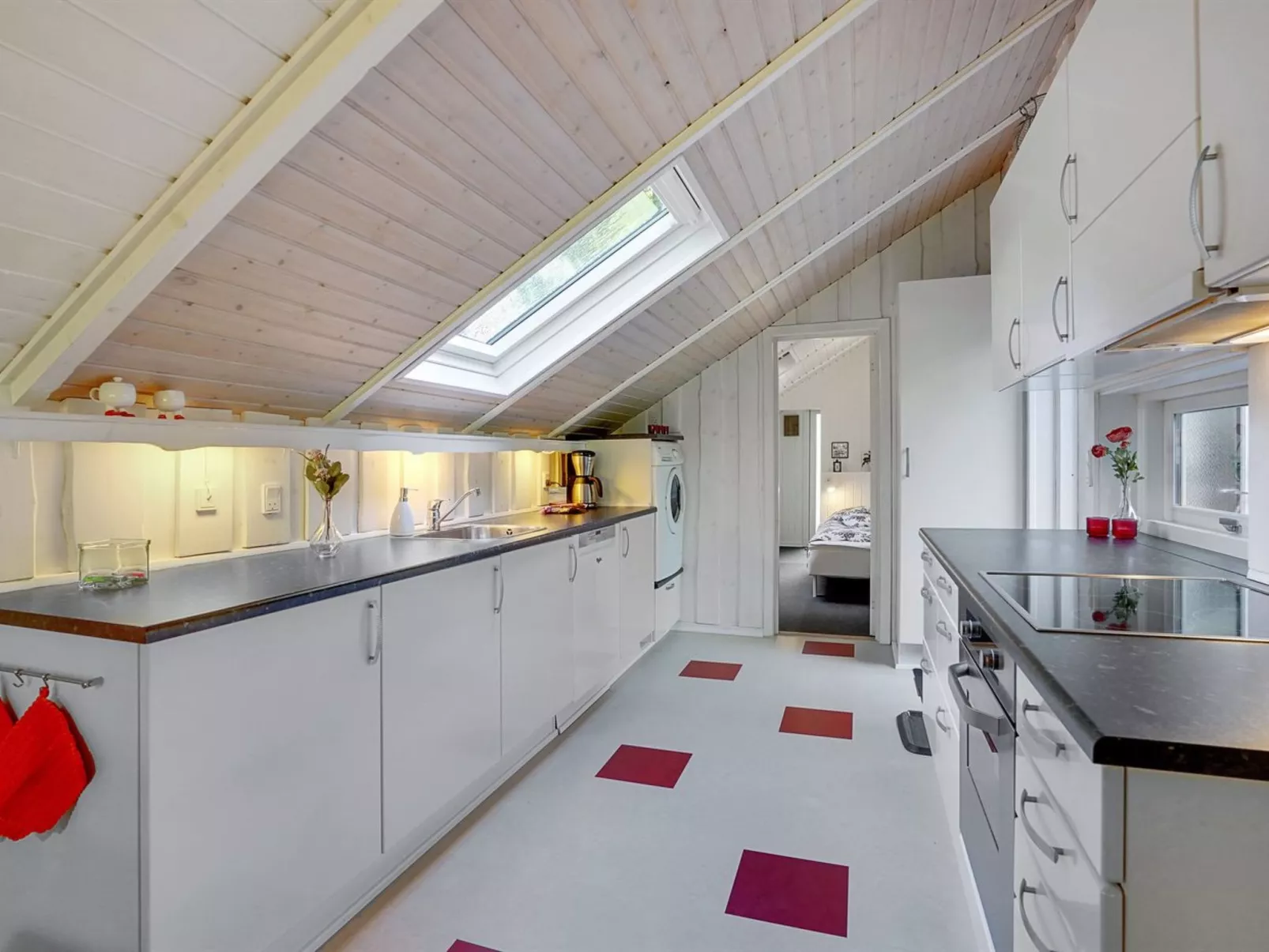 "Jaakoppi" - 25km from the sea-Inside