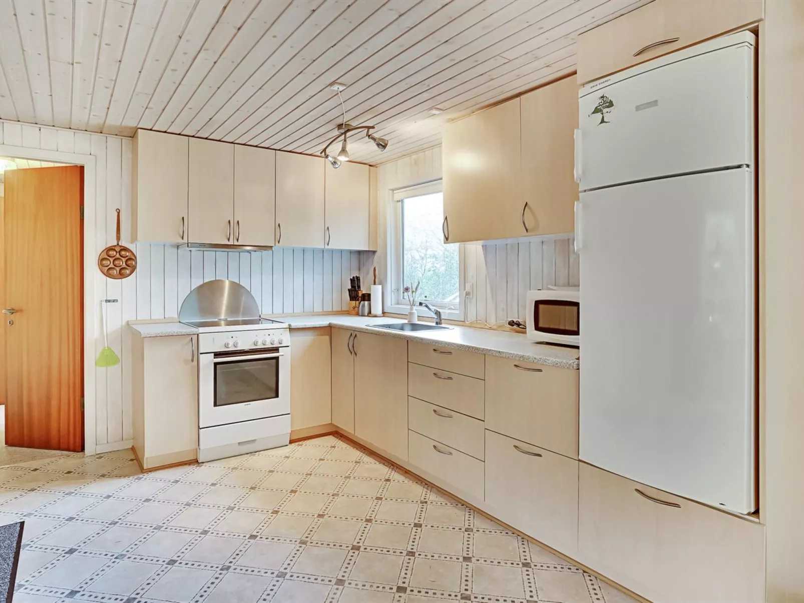 "Leny" - 450m to the fjord-Dedans