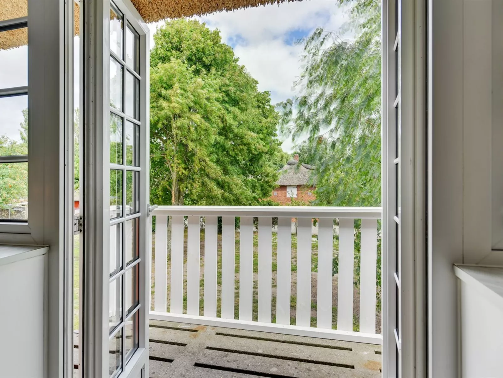 "Alitta" - 27km from the sea-Outside