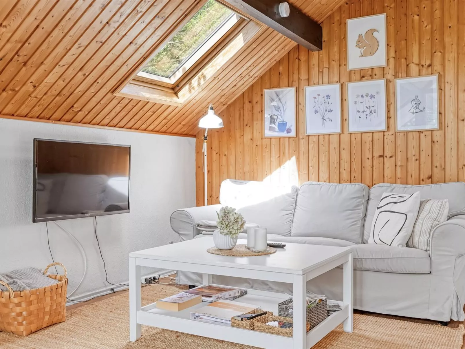 "Hilla" - 31km from the sea-Drinnen