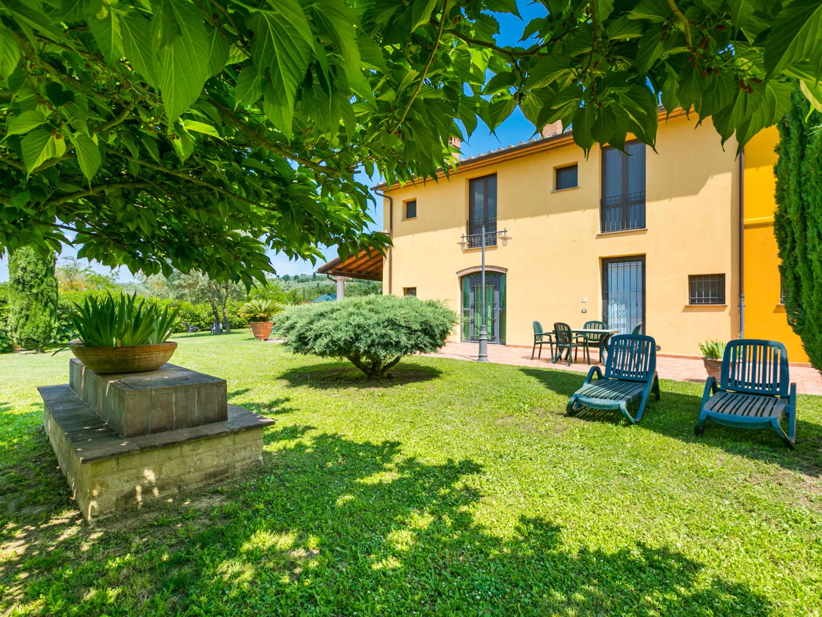 Il Casale-Outside