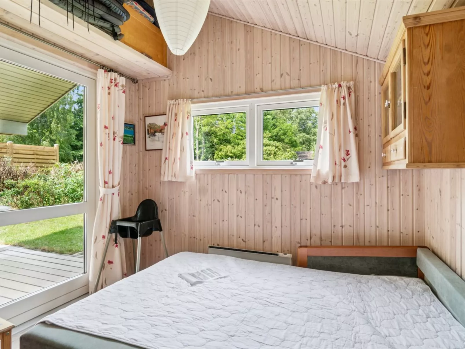 "Brunman" - 10m to the fjord-Inside