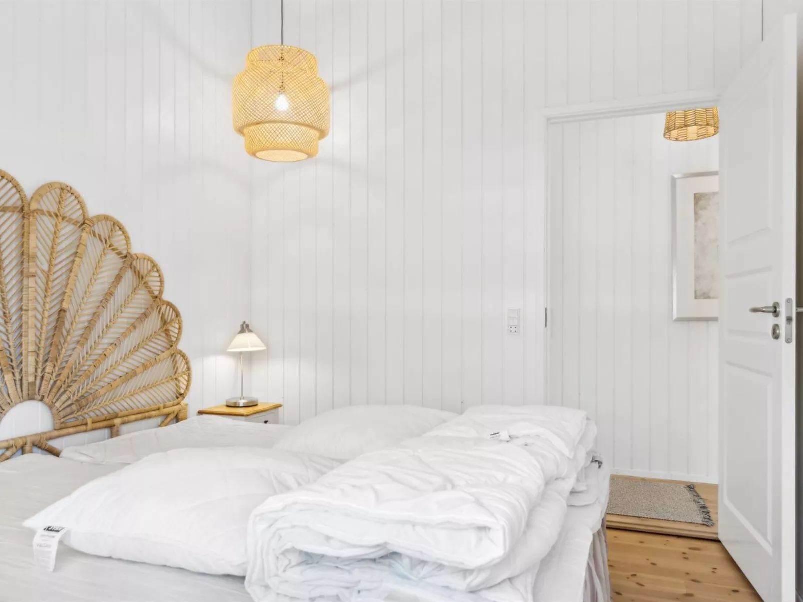 "Juke" - 425m from the sea-Inside