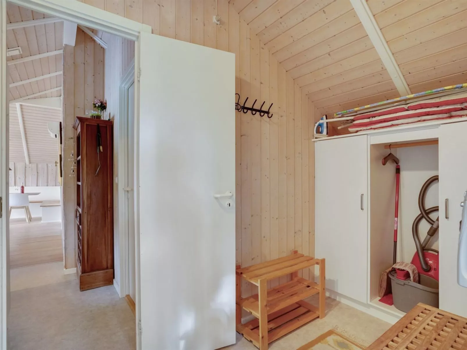 "Varpu" - 1.6km from the sea-Drinnen