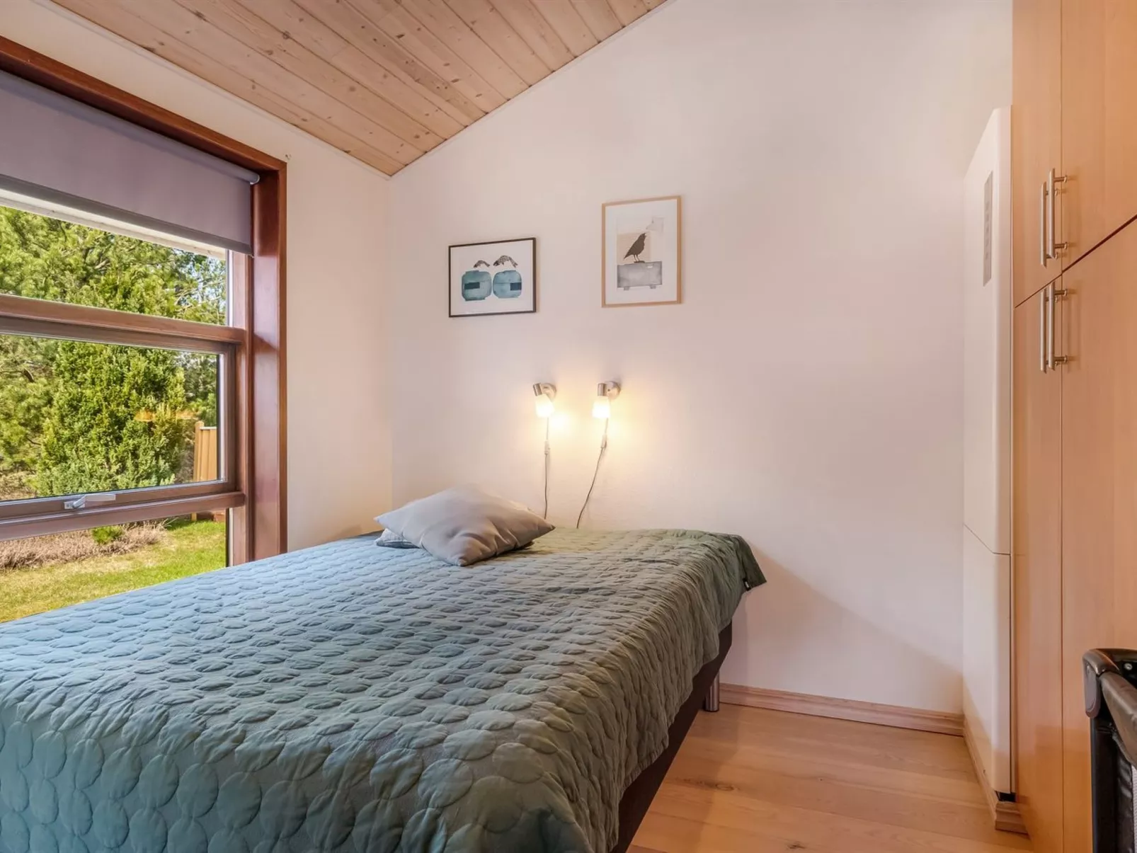 "Vetle" - 2.8km from the sea-Inside