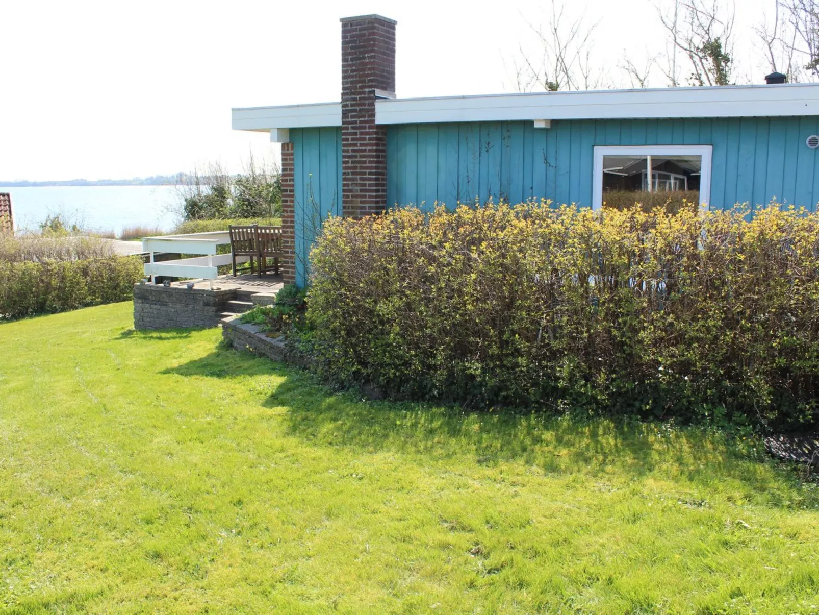 "Tekla" - 70m to the fjord-Outside