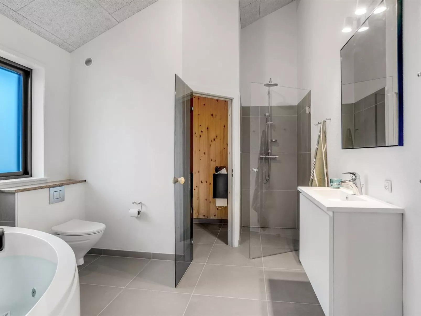 "Carla" - 1.5km from the sea-Inside