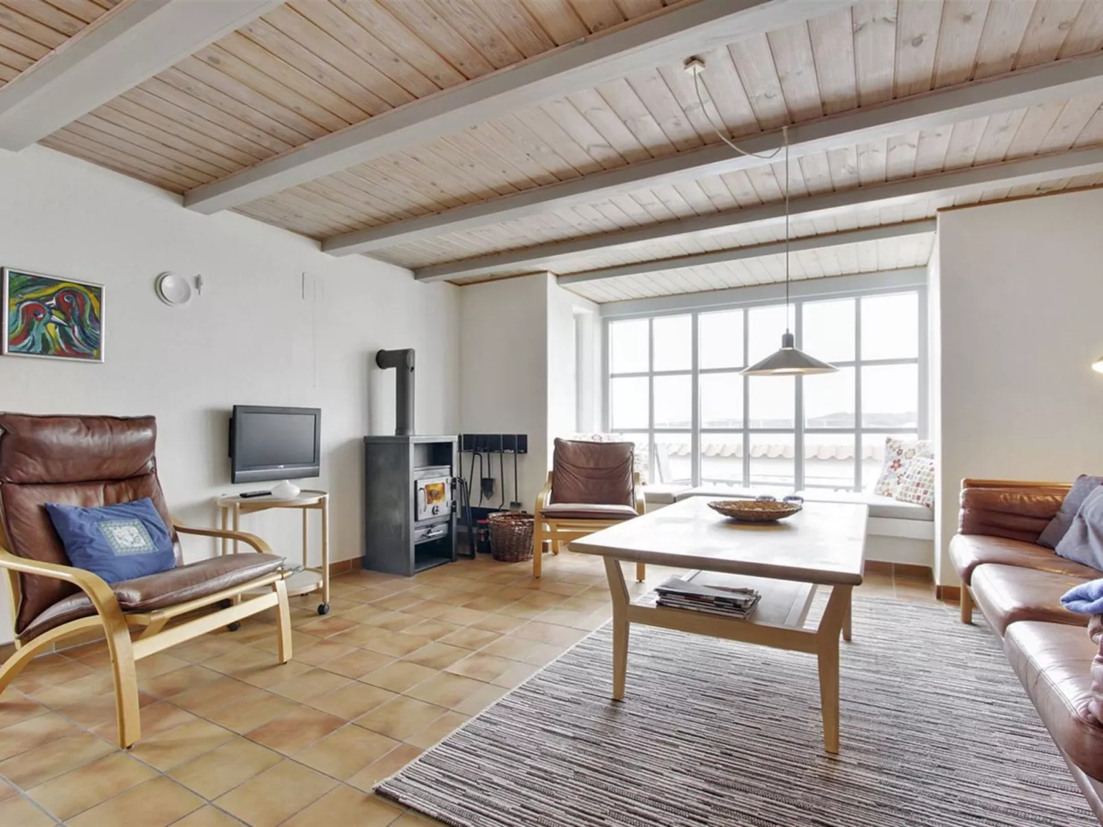 "Pauliina" - 10m to the fjord-Drinnen