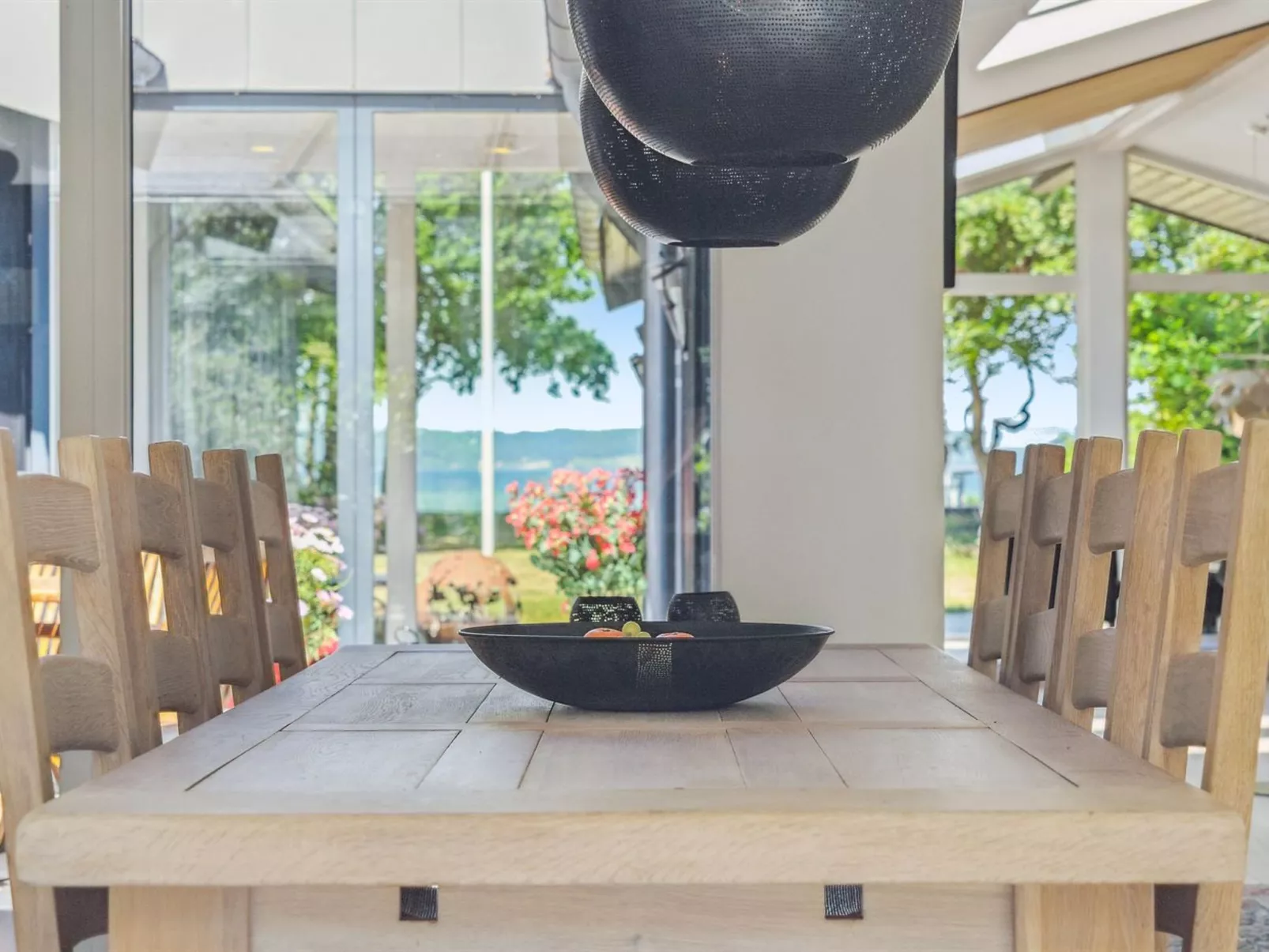 "Kennet" - 30m from the sea-Inside