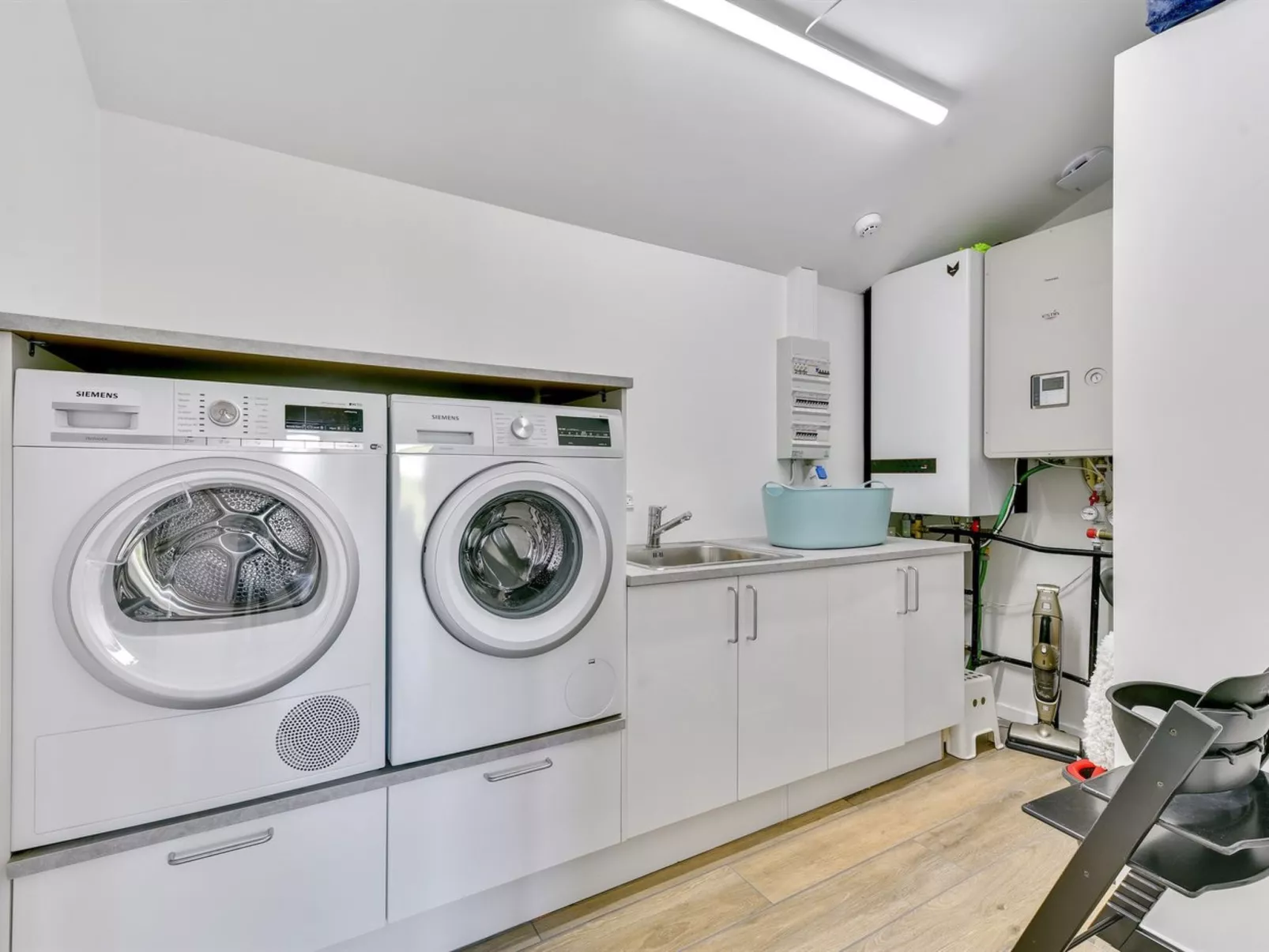 "Emilie" - 250m to the fjord-Drinnen