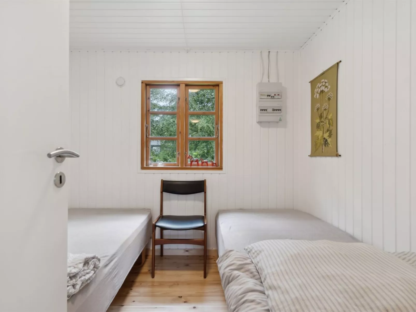 "Gunlög" - 1.3km from the sea-Inside