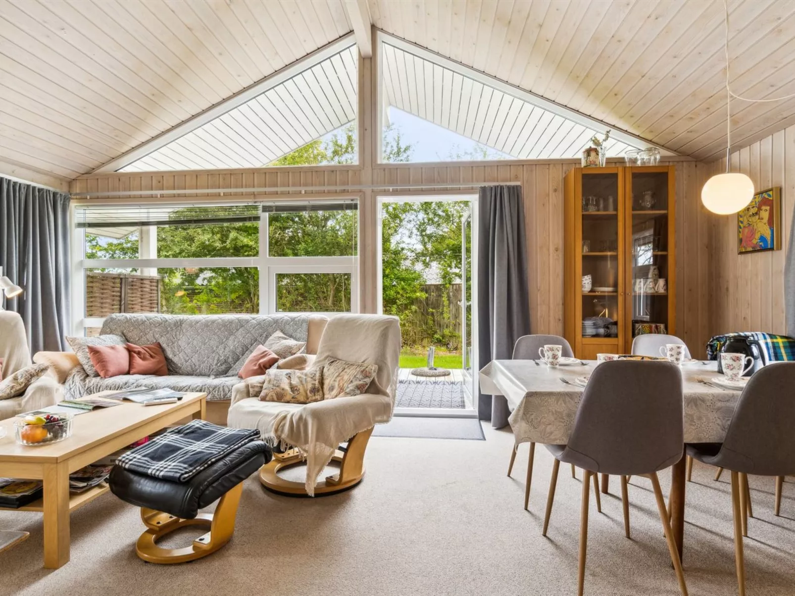 "Akseline" - 300m from the sea-Drinnen