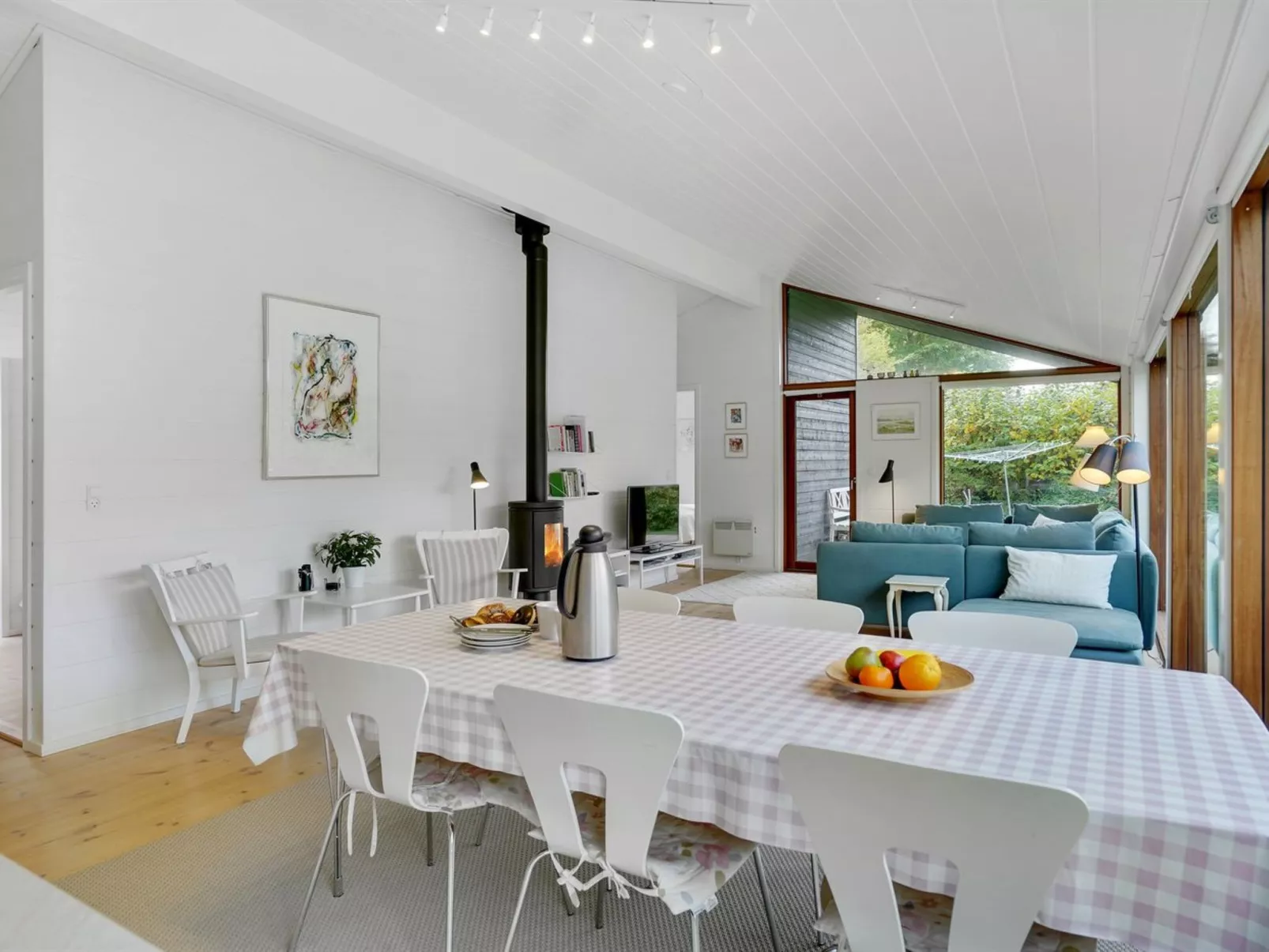 "Aino" - 1km from the sea-Dedans