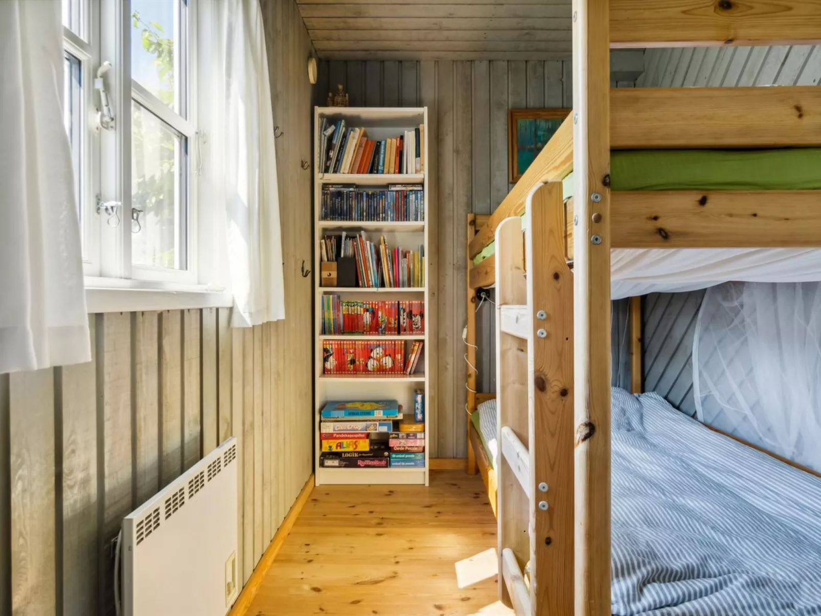 "Snari" - 10m from the sea-Drinnen