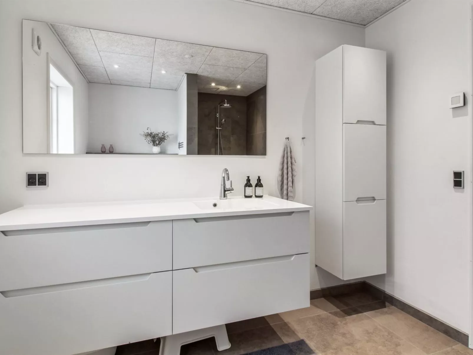 "Hela" - 1.4km from the sea-Inside