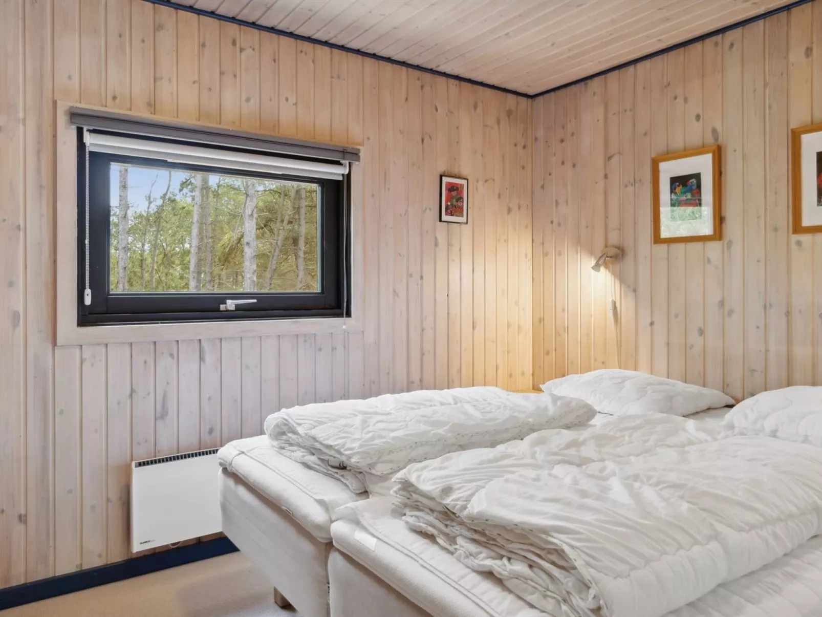 "Andy" - 600m from the sea-Inside