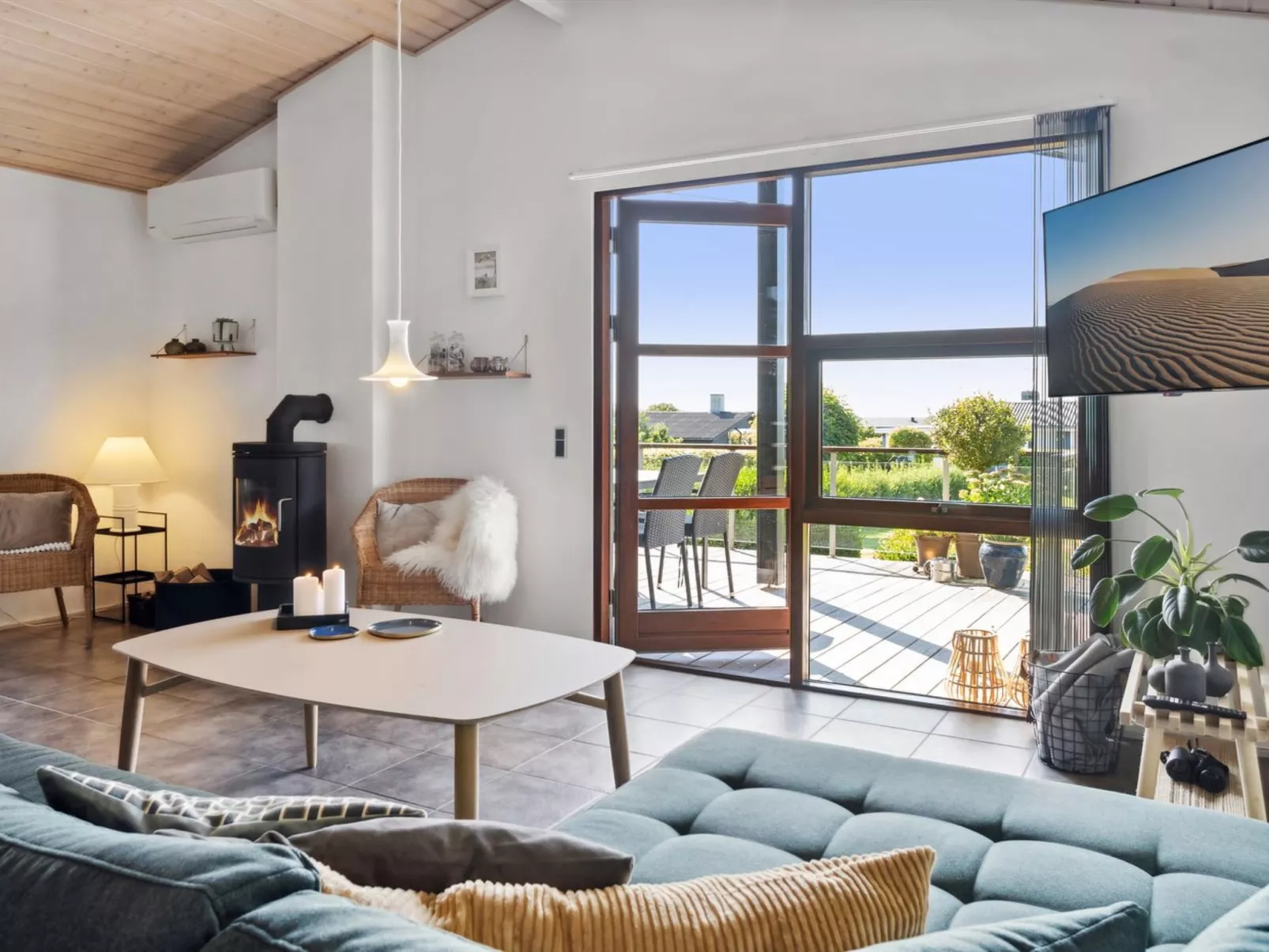 "Kerstin" - 400m from the sea-Drinnen