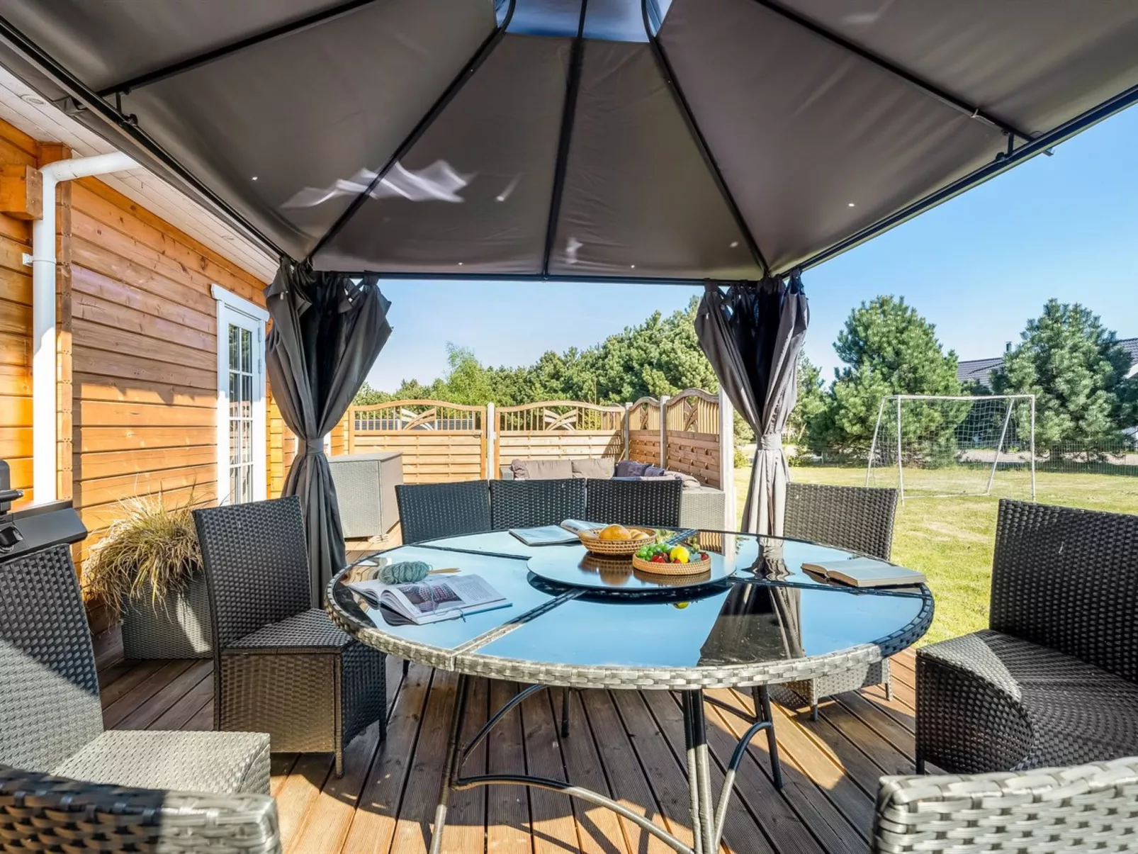 "Vicktoria" - 1.5km from the sea-Outside