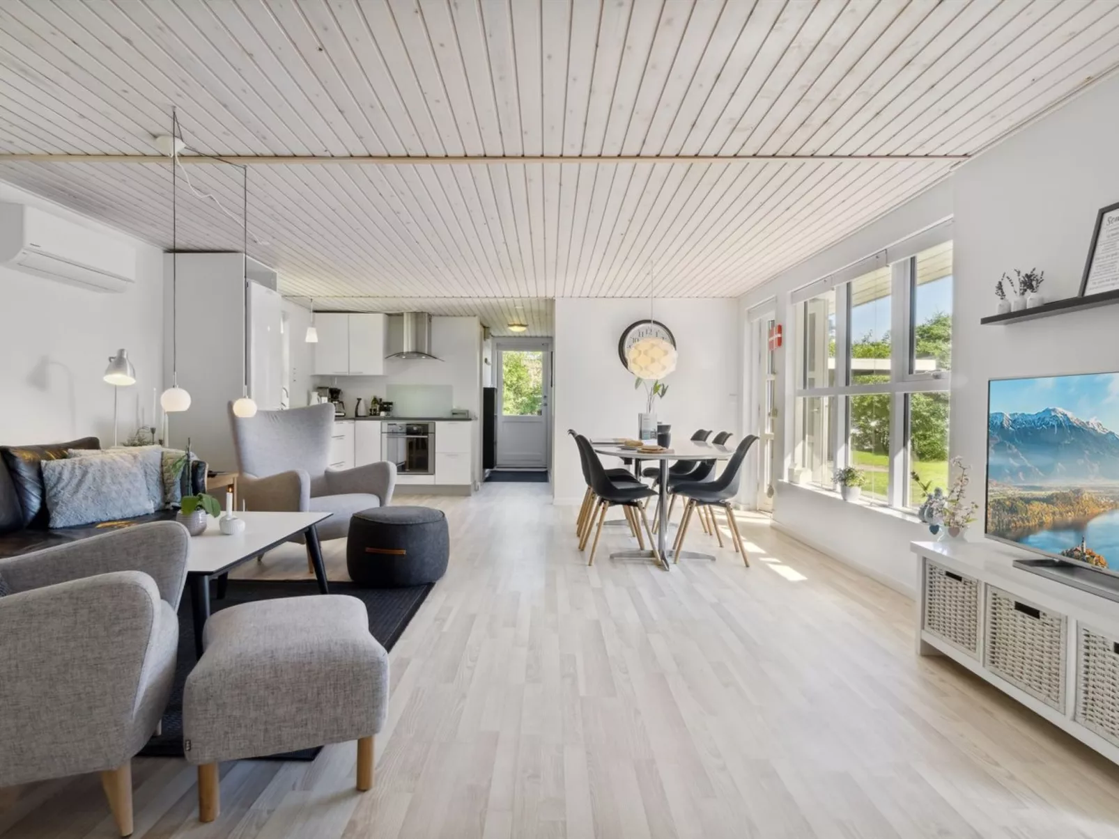 "Felippa" -  from the sea-Dedans