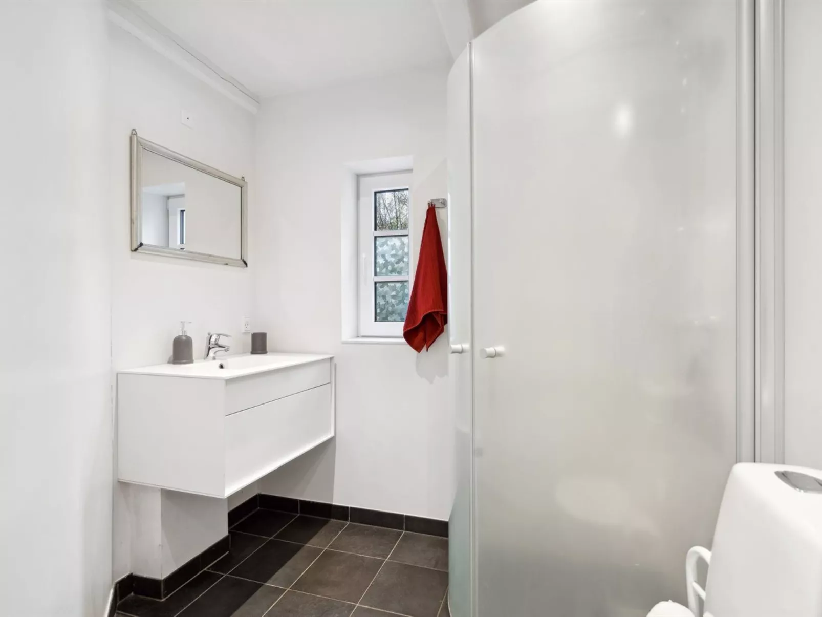 "Eliane" - 1.8km from the sea-Dedans