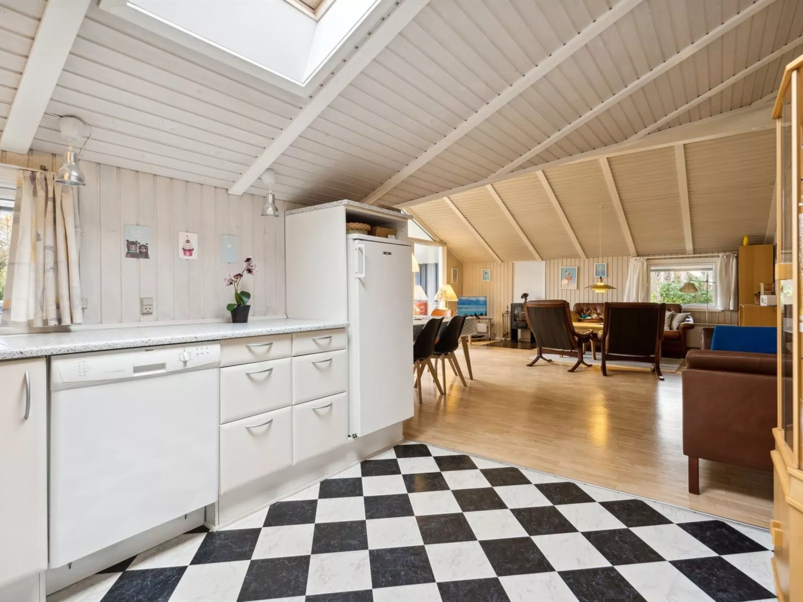 "Alrun" - 150m from the sea-Inside