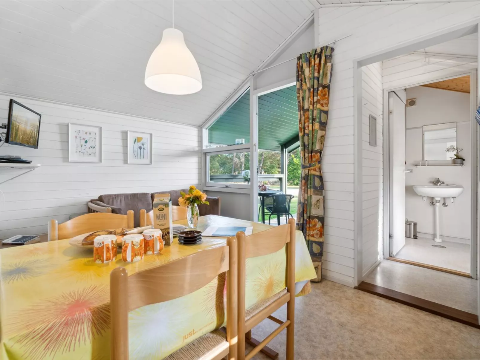 "Johan" - 200m from the sea-Inside