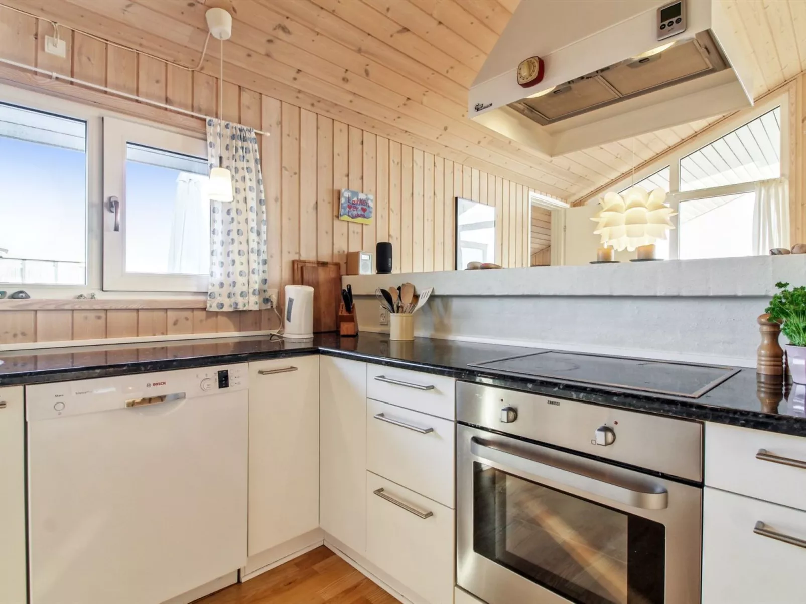 "Freda" - 400m from the sea-Inside