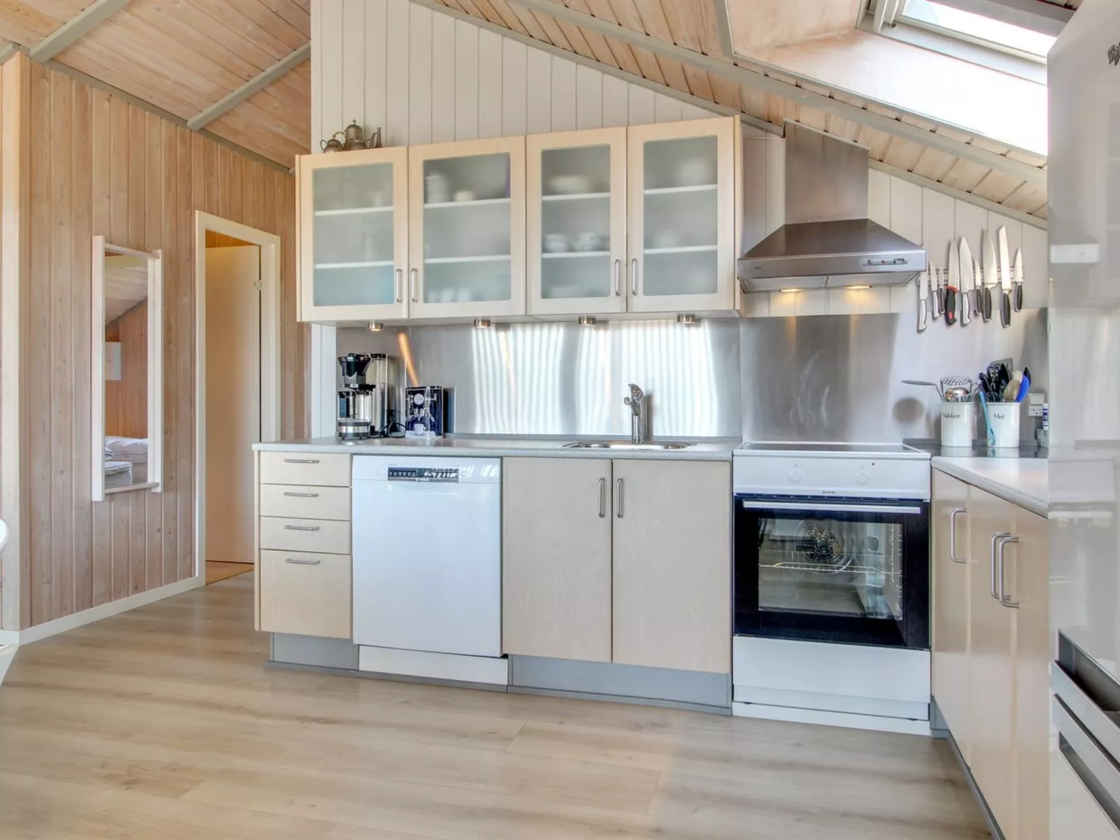 "Aska" - 400m from the sea-Dedans