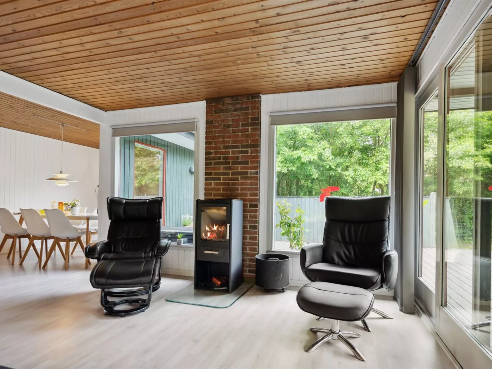 "Nyalle" - 30km from the sea-Inside