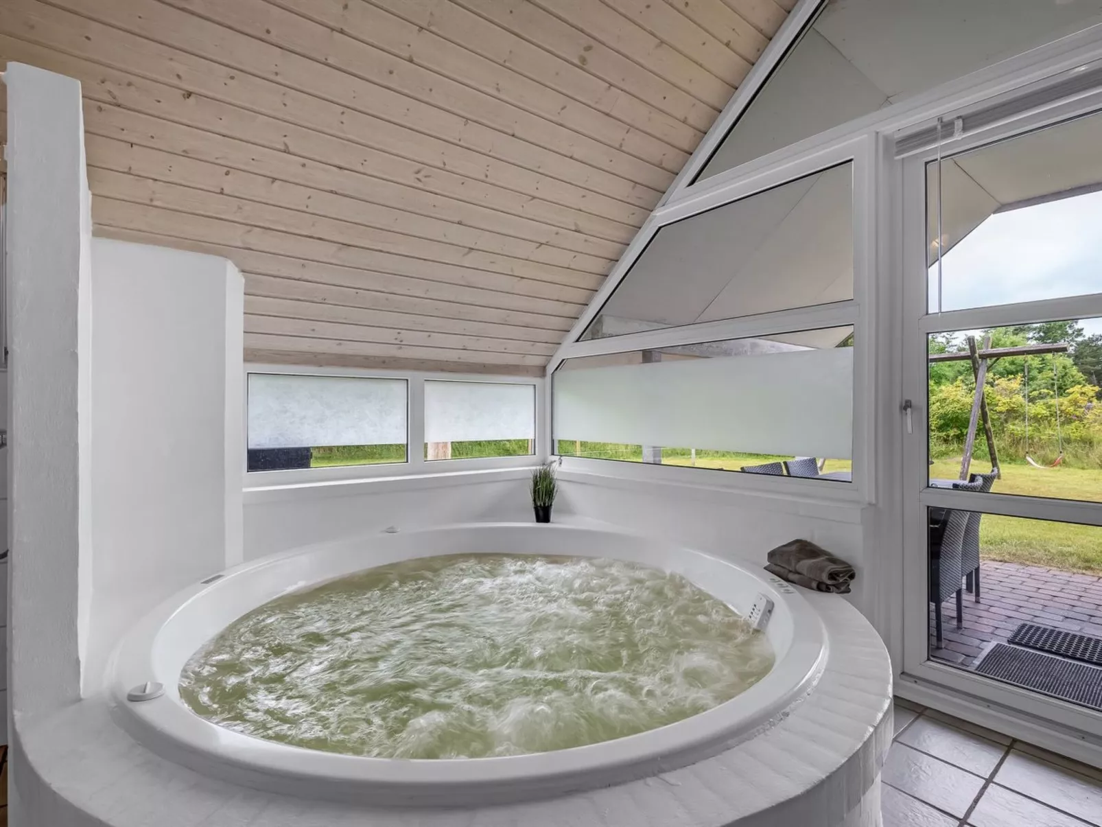 "Annlis" - 4km from the sea-Dedans