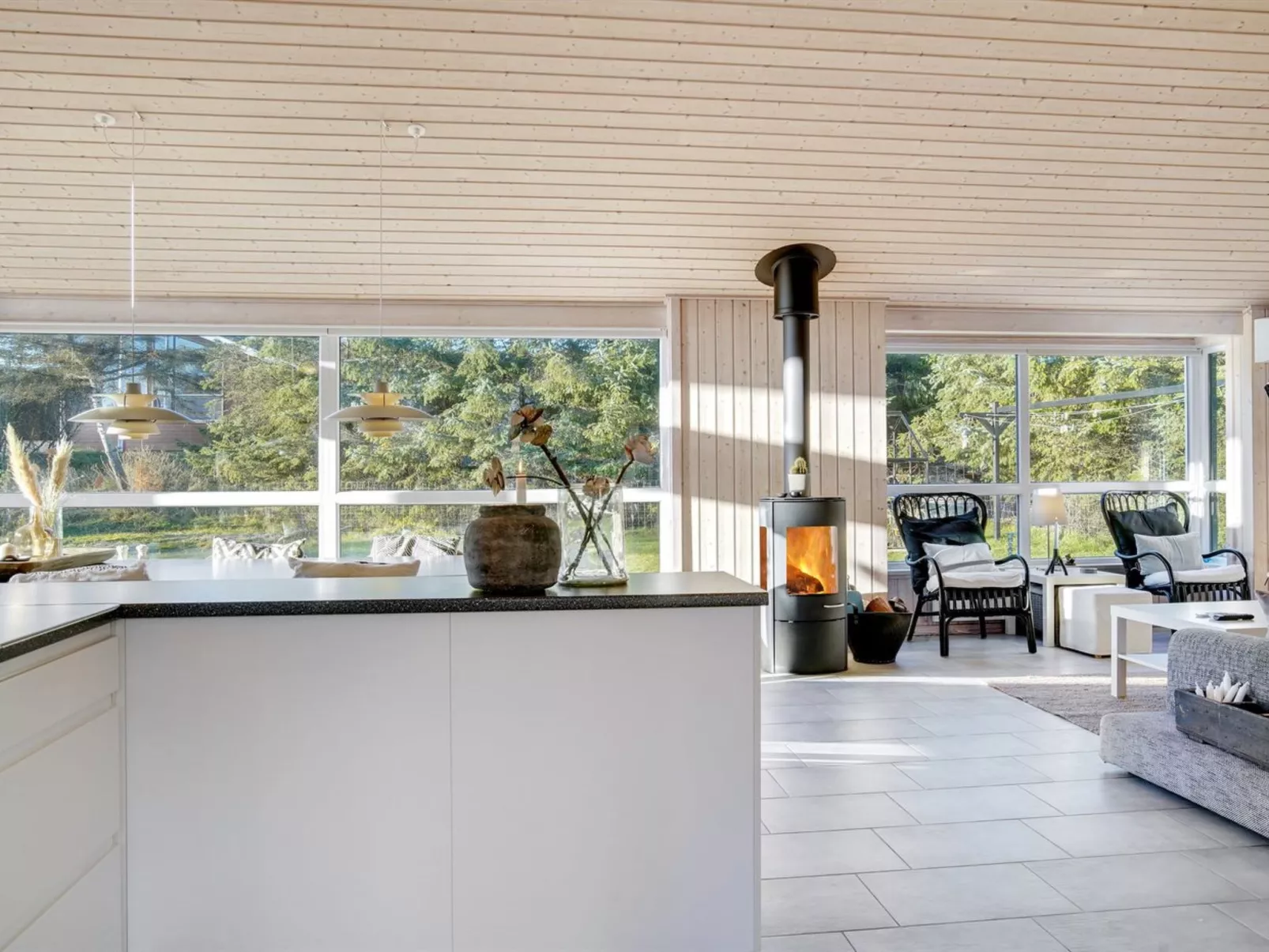 "Gun" - 450m from the sea-Dedans