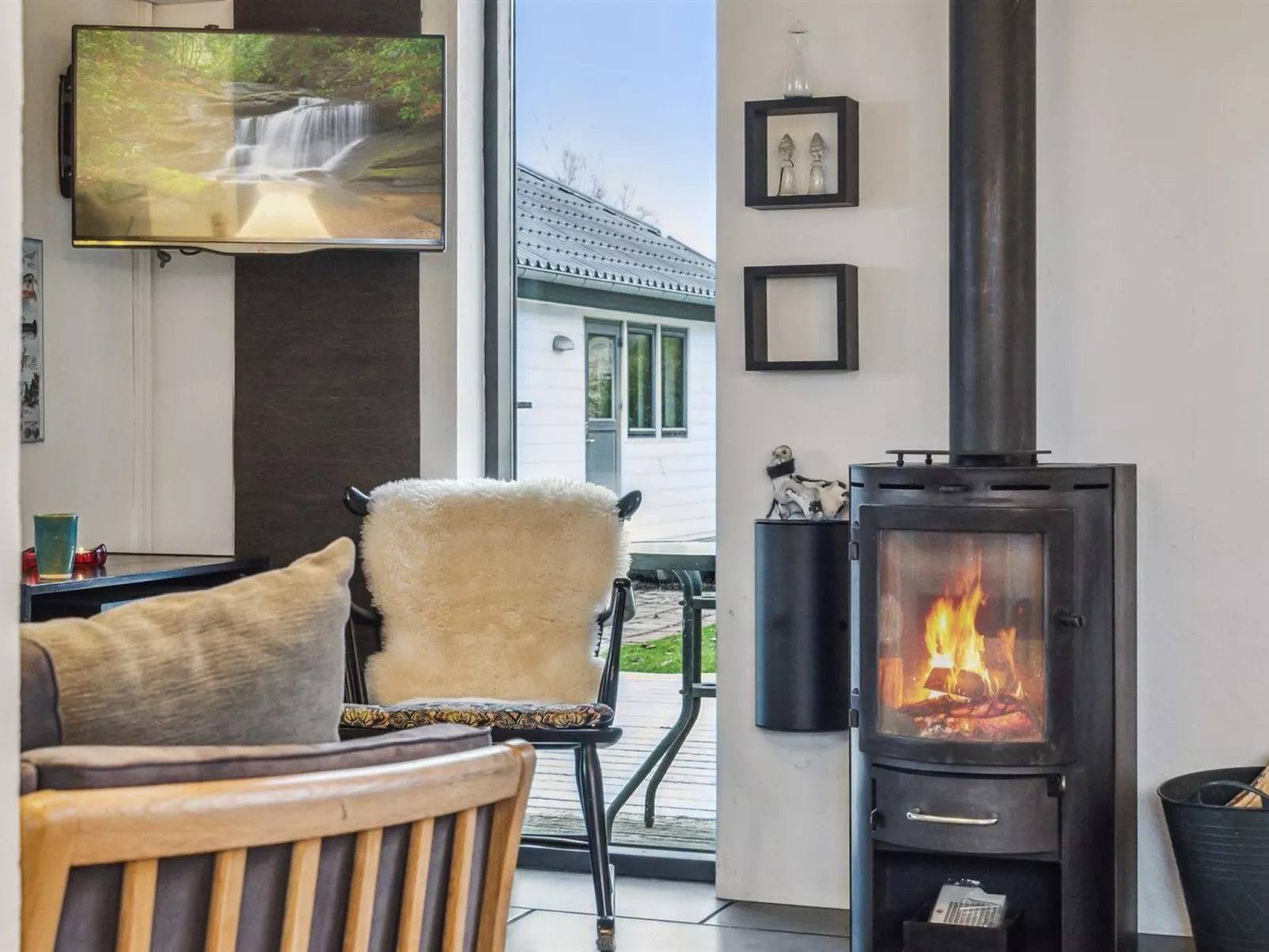 "Alona" - 90m from the sea-Drinnen