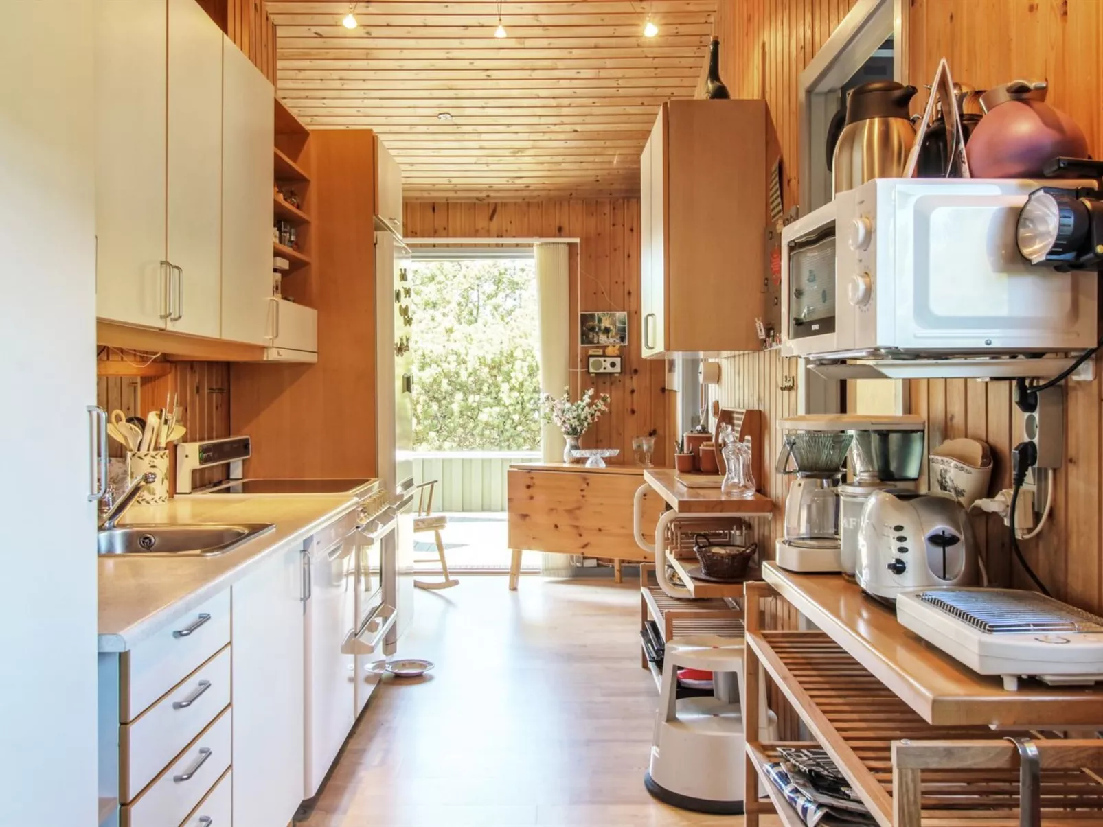 "Gerasim" - 1km from the sea-Drinnen