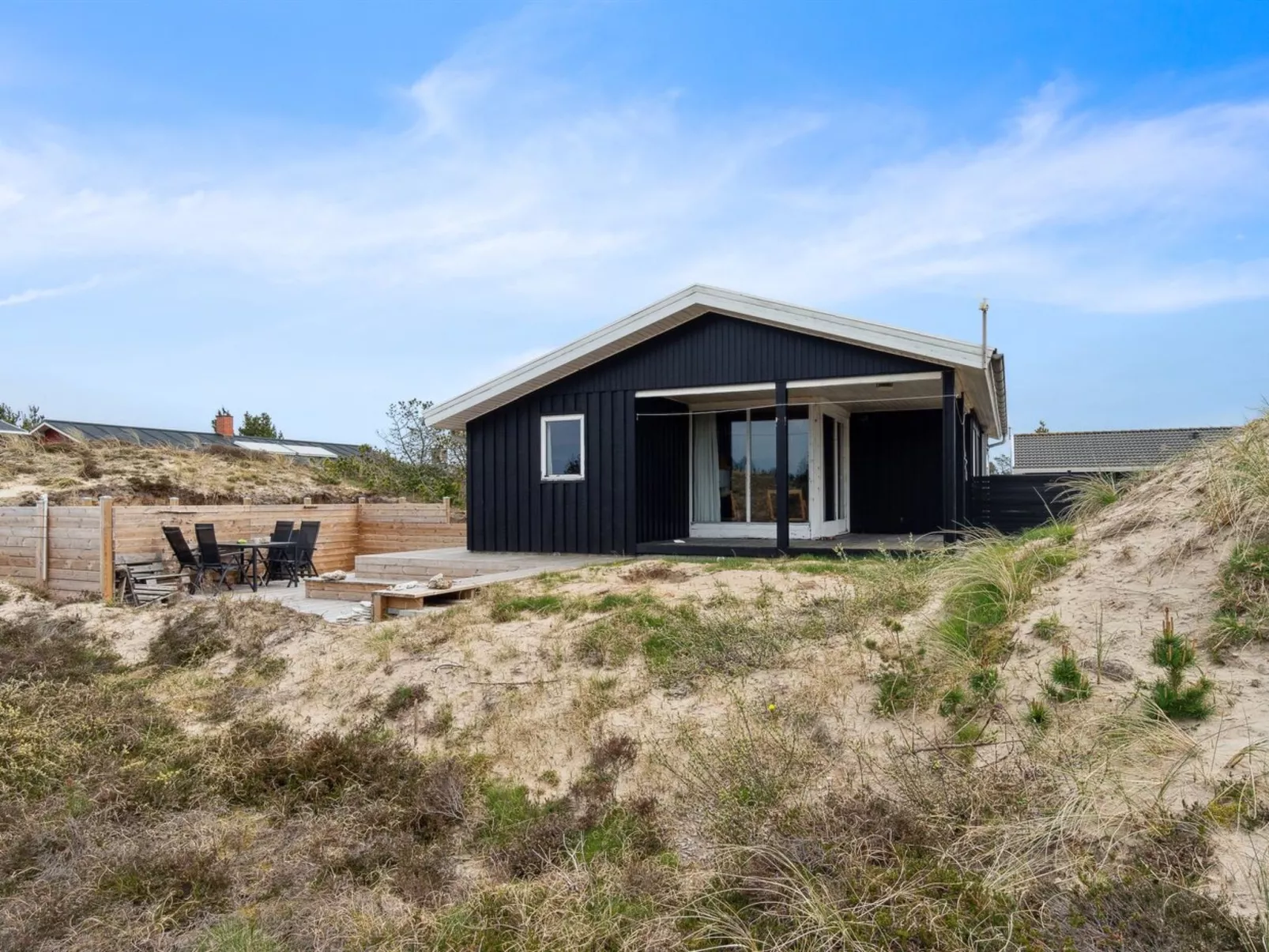 "Sulo" - 1.4km from the sea-Outside