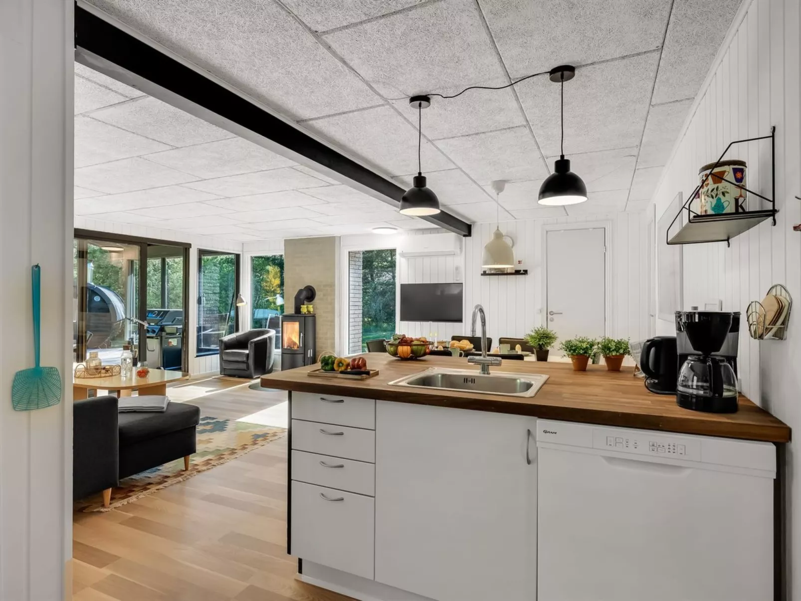 "Eli" - 1.5km to the fjord-Inside