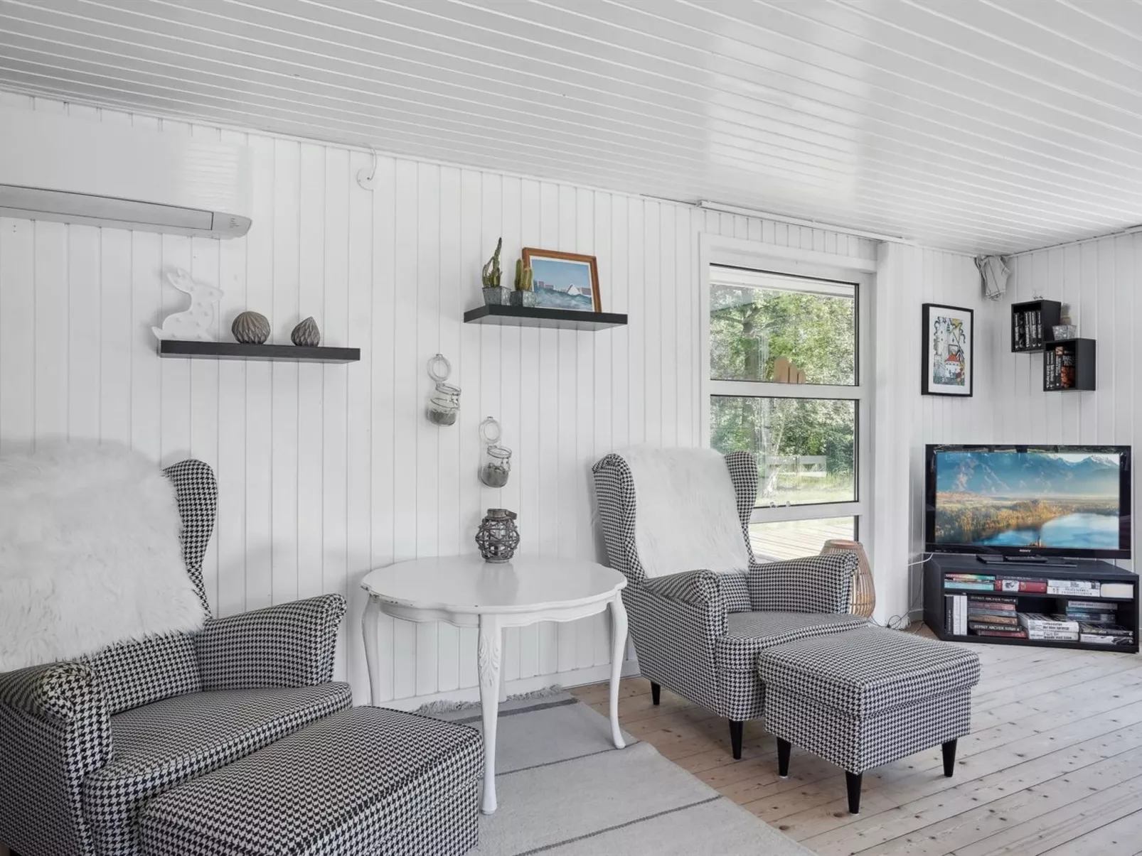 "Adser" - 600m from the sea-Dedans