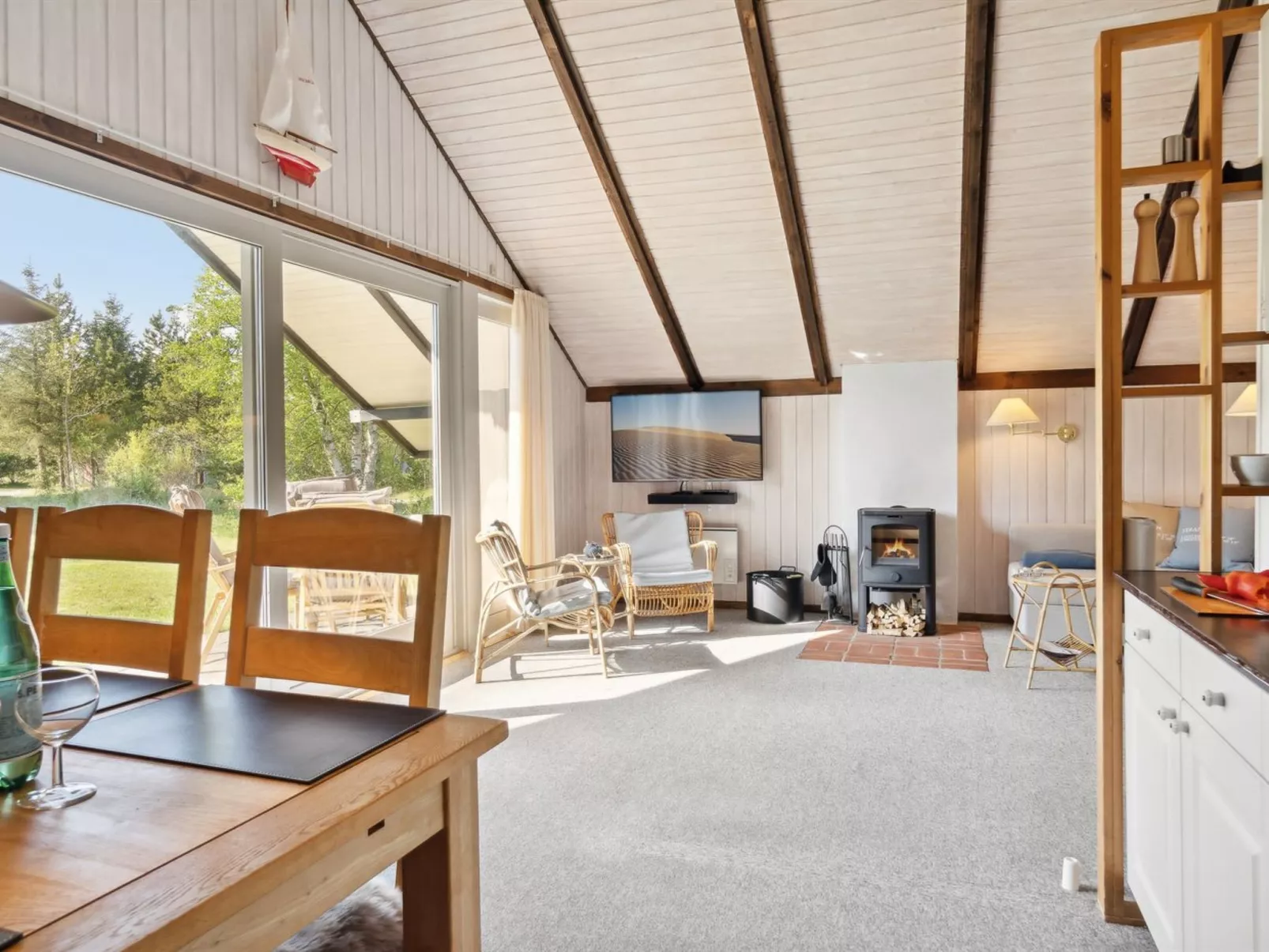 "Irlin" - 600m from the sea-Inside