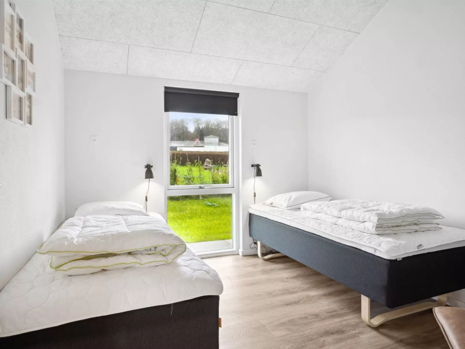 "Clare" - 100m from the sea-Inside