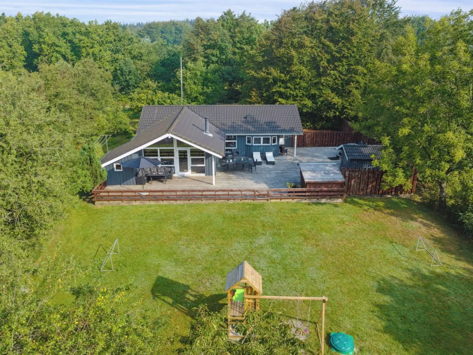 "Elif" - 30km from the sea-Draußen